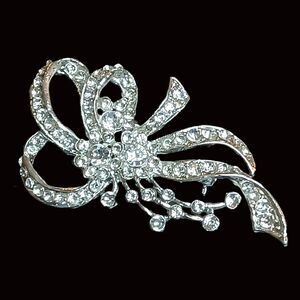 Vintage Mid‑Century Silver‑Tone Rhinestone Spray Brooch